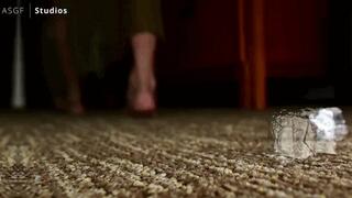 Never travel through DEEP SPACE! UNAWARE GIANTESS FOOT CRUSH! SFX! - MOV