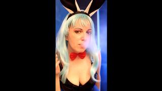 SMOKING VIDEO BUNNY COSPLAY