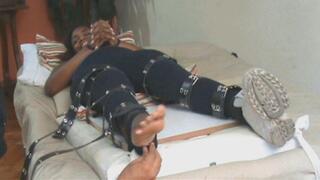 Rhaysa and Mariana in intense 22 minutes foot tickling on the tickle table