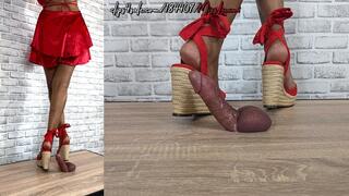 HARD BALL STOMPING IN WEDGES - MULTI VIEW