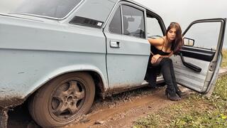CAR STUCK Part two Rain and Mud road The car is stuck