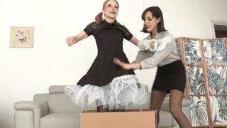 Stella: Una bambola realistica tutta per Valerie - Stella: Una bambola realistica tutta per Valerie ( 1 PARTE MP4 - MOBILE VERSION ) )