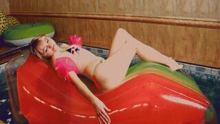 Alla swims in the pool and rides on a large inflatable deckchair!!!