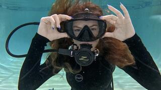 Scuba Goggle Swap with Nathalia 1080p