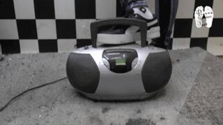 Working Radio under black Puma Sneakers