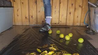 Chrissy shox stomping walnuts