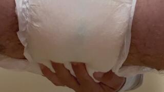 You want to see how my diaper leaks?