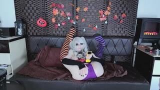 Brainrot GF Cannot Stop Staring at Her Phone While Masturbates