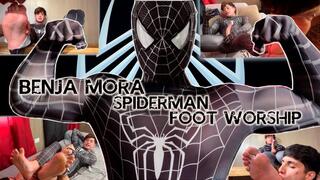 Benja Mora - Rule34 Spiderman Defeat criminal with his feet and humiliates them