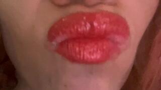 Smelling My Red Lips mp4