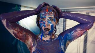 Sploshing. Getting Wet and Messy with Alia Quinn