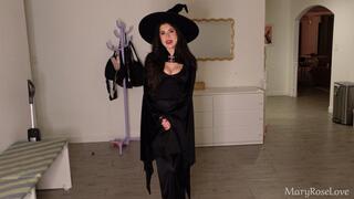 Voracious Witch Fattens You Up