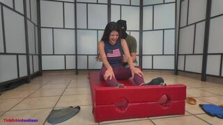 Hannah - Interview and tickle-test (UHD)