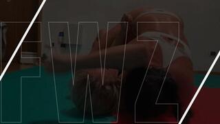 SUPER SESSIONISTS COLLIDE - Lara Vs. Pamela Strong in 4K!