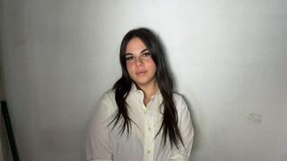 The crazy Naomi loves clothes of psycologist Brooke