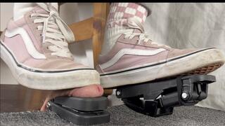 Pedal Pumping Cockcrush and Shoejob in worn Vans sneakers and Vans Socks 4k