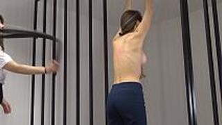 Vicky bare back whipping 0611