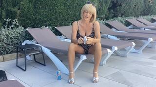 Leopard Luxe & Poolside Puffs: Holiday Finale