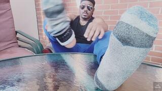 I let my feet breathe after the gym [2025]