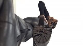 The job as a doormat is no piece of cake