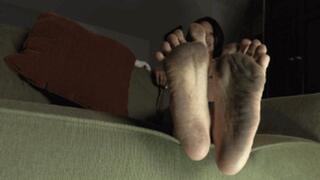 Masturbate To Dirty Feet Of Karli, 1st