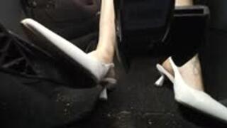 Maria’s Solo Test Drive – Kitten Heels and a Heavy Foot (Pedal)