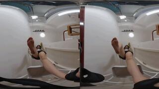 3DVR180 YUANYUANPOV black thick-soled sandals trample and rub against dwarfs