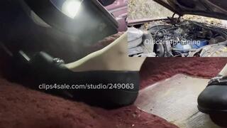 The camera man almost lost his load! CRANKING and REVVING HARD!