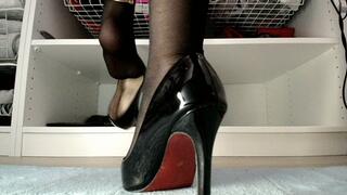 Nylons soles view from dangling