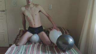 Bunny Looner Popping Balloons