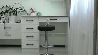 Giantess crushing (Part 2) MP4 HD 720p