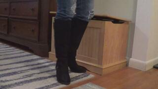 Black boots for footboy