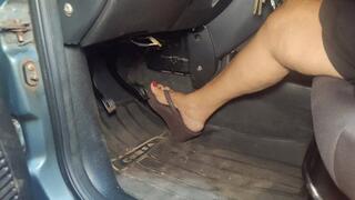Accelerating a 2000 corsa with flip-flops and bare feet (1)