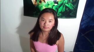 3 ASIAN GIRLS DOING PORN 2 SUCK DICK & 1 RIDES DICK BLOWJOB & SEX