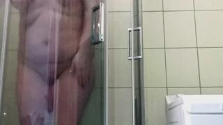 Chubby milf cleaning the shower naked