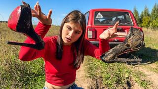 CRUSH I crushed high heels shoes with a car