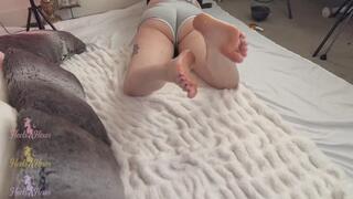 Girlfriend-Style Hangout and Foot Play