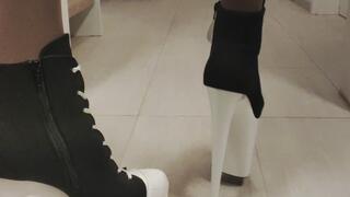 Sissy - Walking in black and white 9 Inch High Heels