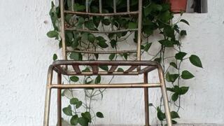 Hanging soles and heels (2)