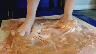 Gray Jane Mega Stuck Barefoot