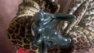 Latex rubbing girl Plus latex gas mask