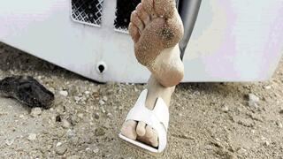 I lost my shoe while walking -16 MOV