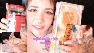 ENGLISH MUFFIN + JELLY FOODPLAY