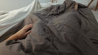 A new mind-blowing fetish! A girl made a mock-up of her anus and cum inside of it!