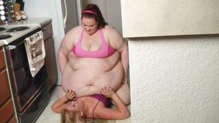 Skinny Roommate Squashed By SSBBW On The Kitchen Floor (Whitney Morgan & Tiffany Cushinberry) *WMV*