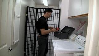 SLUTTY HOUSEWIFE FOR LUCKY DRYER REPAIRMAN