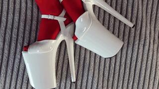 A close look at my new high heels (small4phone)