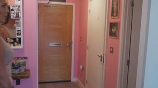 Bored horny housemates - the Surveyors and the subsidence