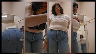 Snacks in The Fitting Room Pop up