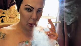 Powerful smoke after showering in natural light - Newport Menthol